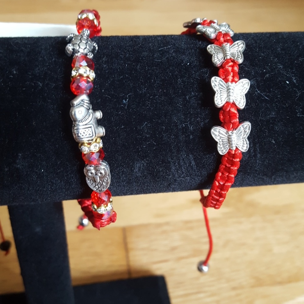 4 Bracelets - Picture 2 of 5